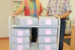 Der ehemalige und der neue Vorsitzende des Altstadtvereins Merseburg e.V., Horst Fischer (l.) und Dr. Günther Hannuschka (r.) vorsitzende