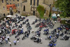 Treffen zum Bikergottesdienst bikertreffen mer 03